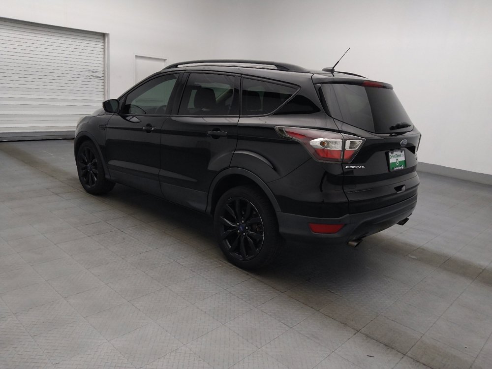 Used 2017 Ford Escape Titanium FWD image 3