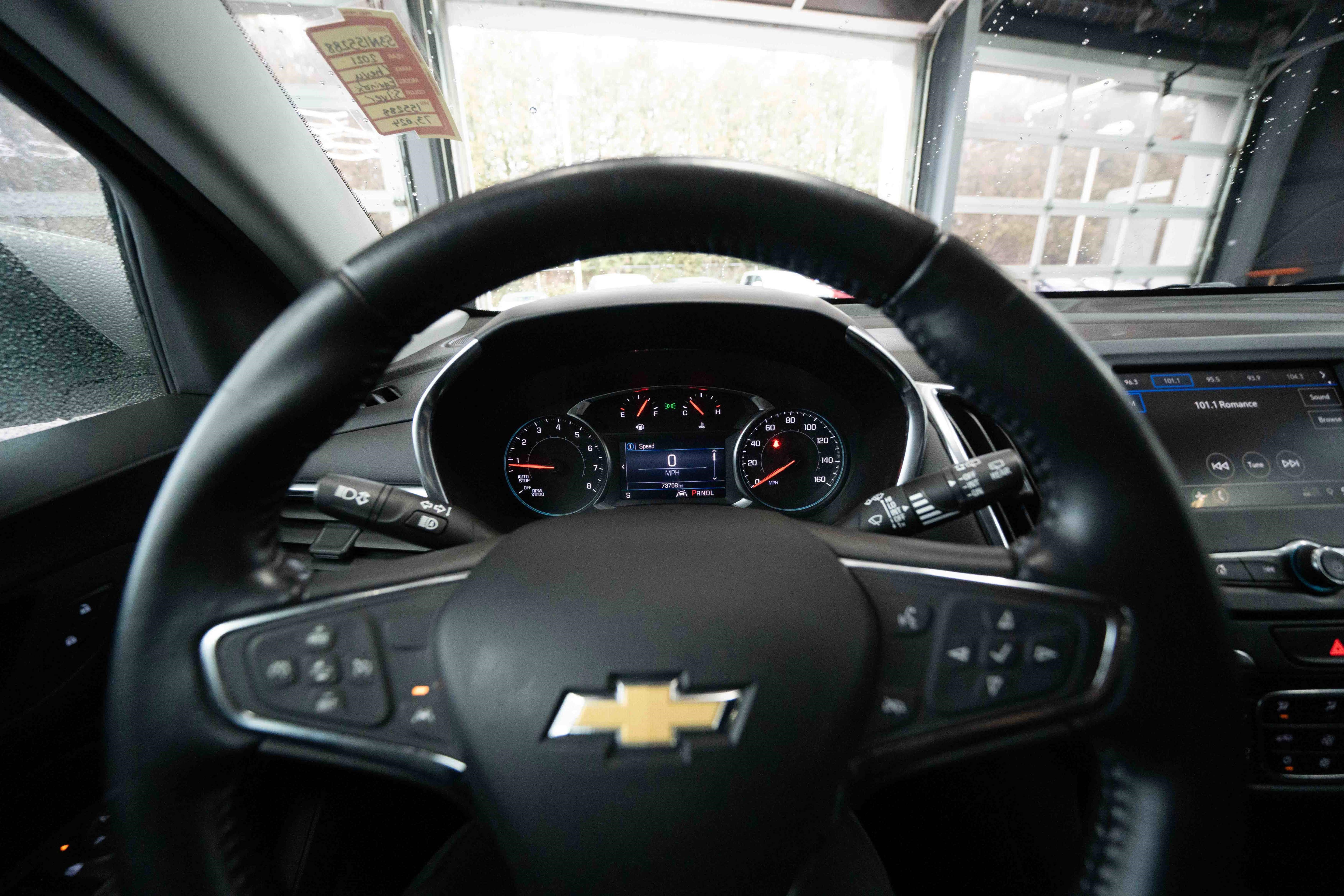 Used 2021 Chevrolet Equinox LT image 15