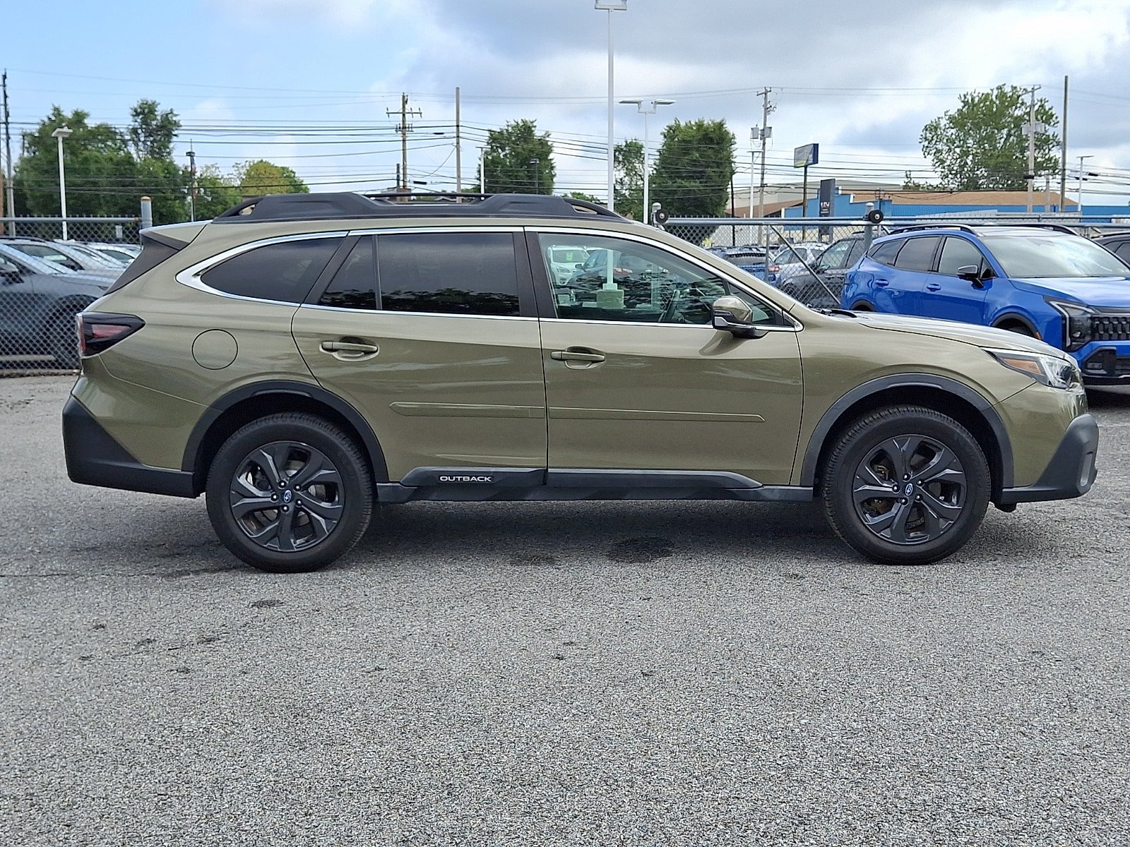 Used 2020 Subaru Outback Premium AWD/4WD image 4