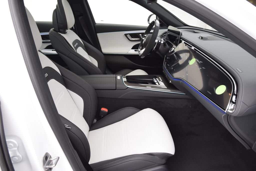 New 2026 Mercedes-Benz E 53 AMG e 4MATIC Sedan image 16