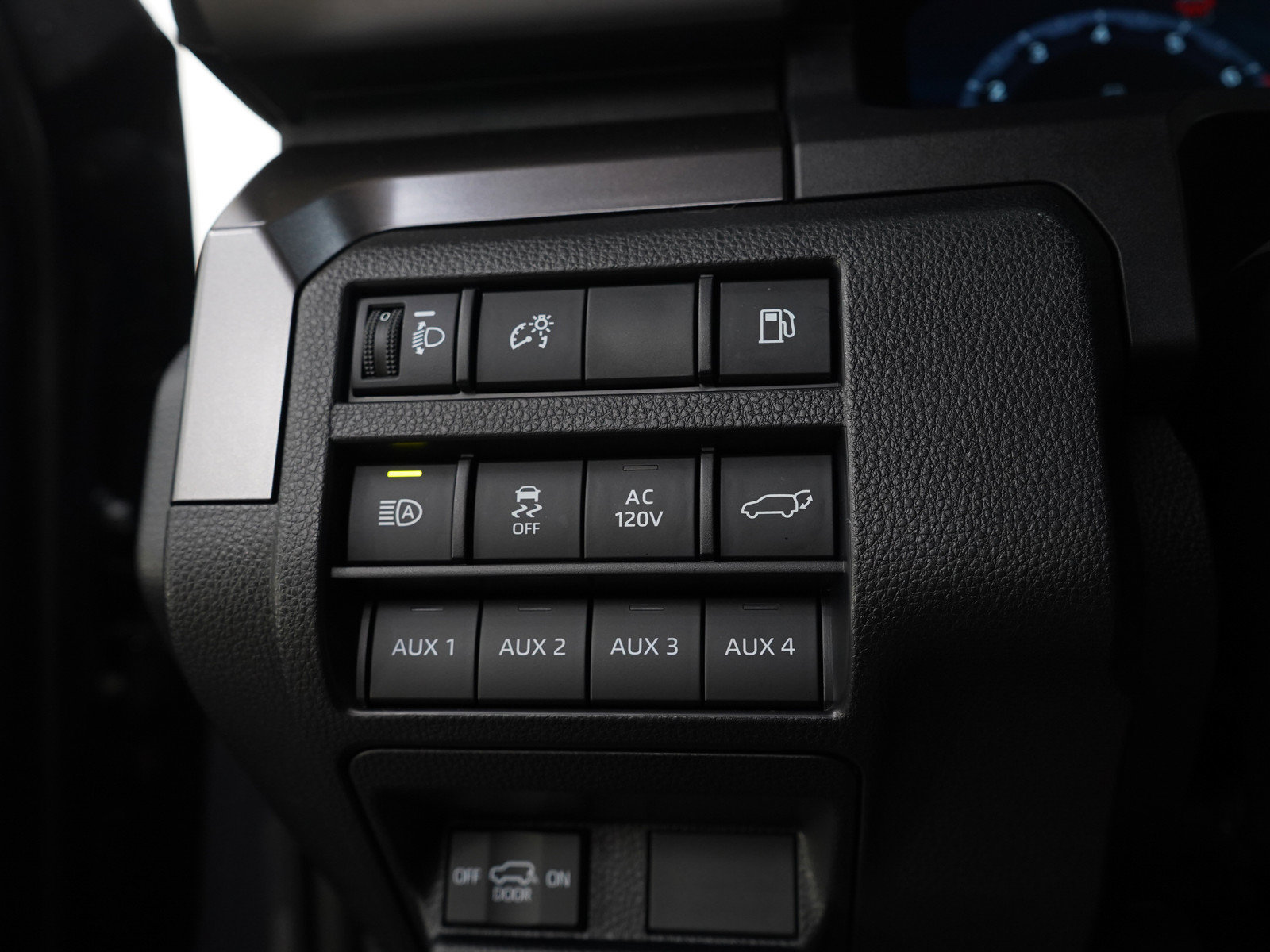 Certified 2026 Toyota 4Runner TRD Off-Road Premium w/ Tow Technology Package AWD/4WD image 27