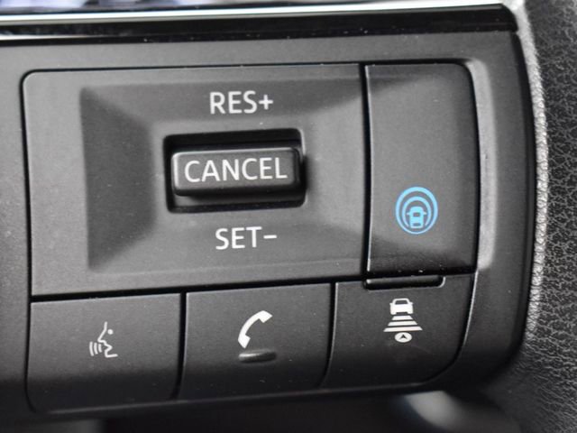 Used 2023 Nissan Rogue SV AWD/4WD image 24