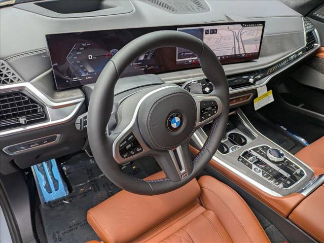 New 2026 BMW X7 M60i image 3