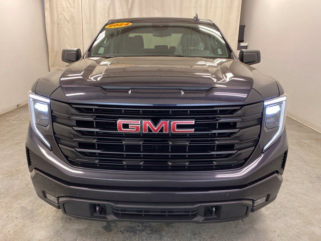 Used 2024 GMC Sierra 1500 Elevation AWD/4WD image 2
