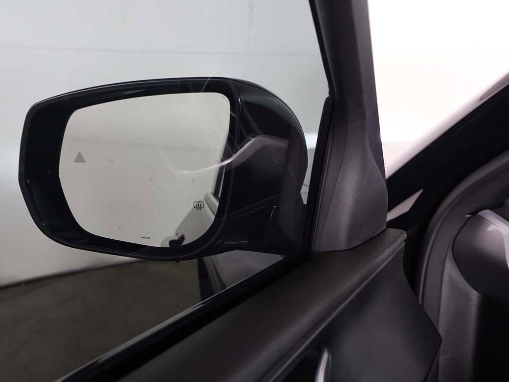 Used 2024 Jeep Grand Cherokee L Laredo image 38