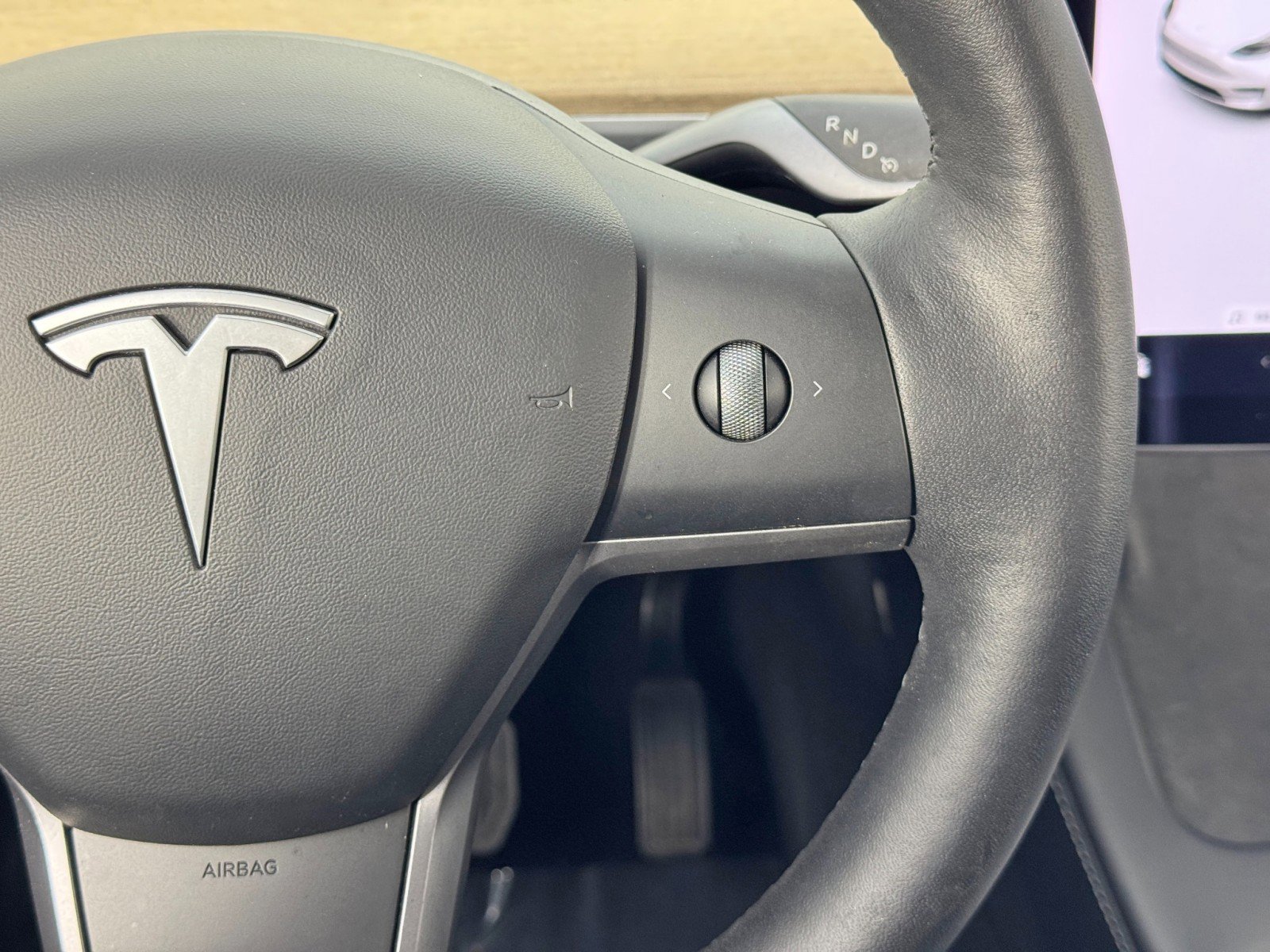 Used 2021 Tesla Model Y Long Range image 19