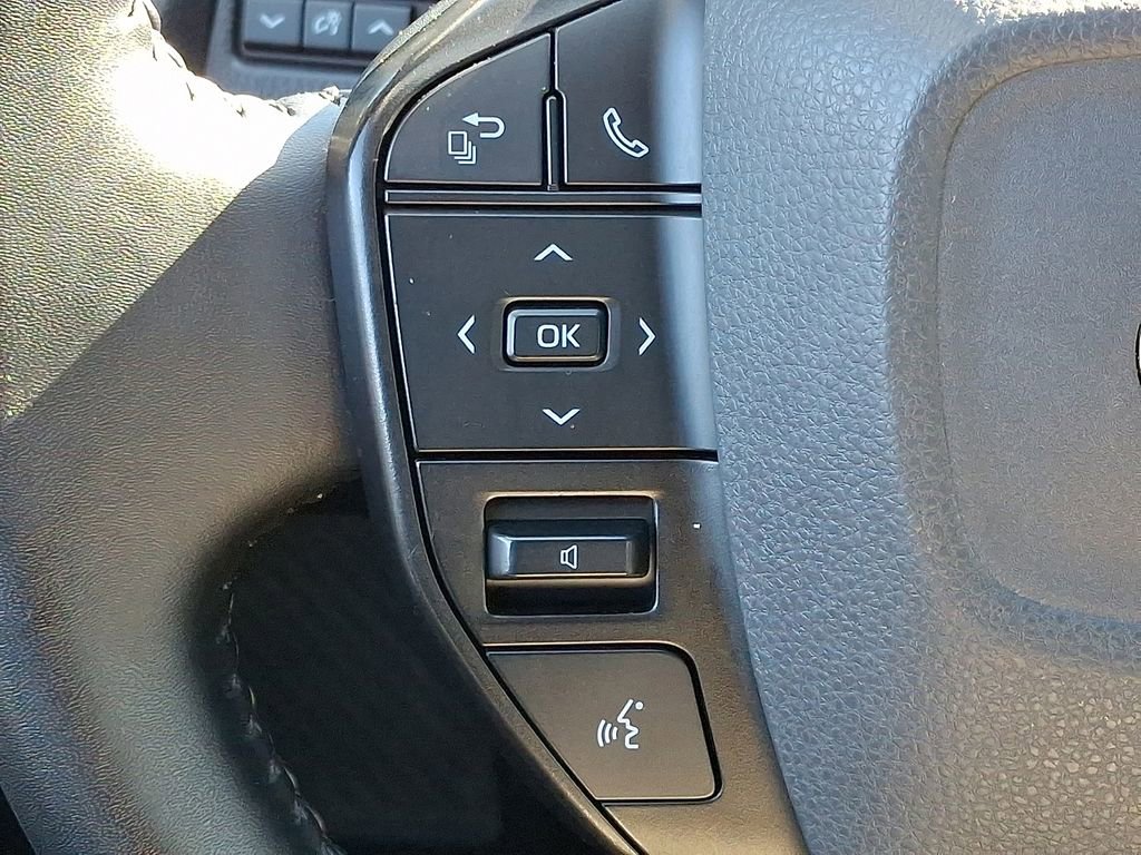 Used 2024 Toyota Prius LE image 23