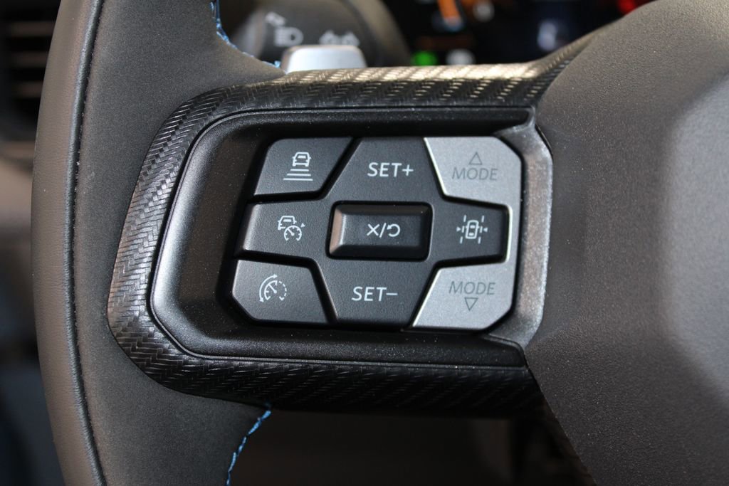 Used 2025 Ford Mustang Dark Horse image 31