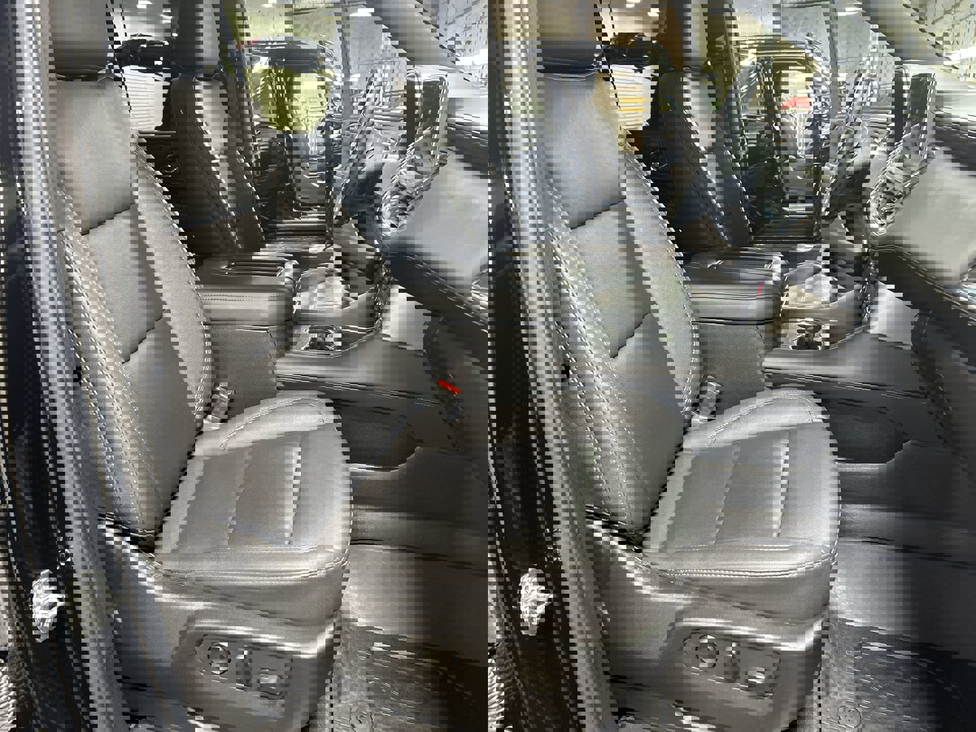 Certified 2023 Chevrolet Tahoe Z71 w/ Luxury Package image 29