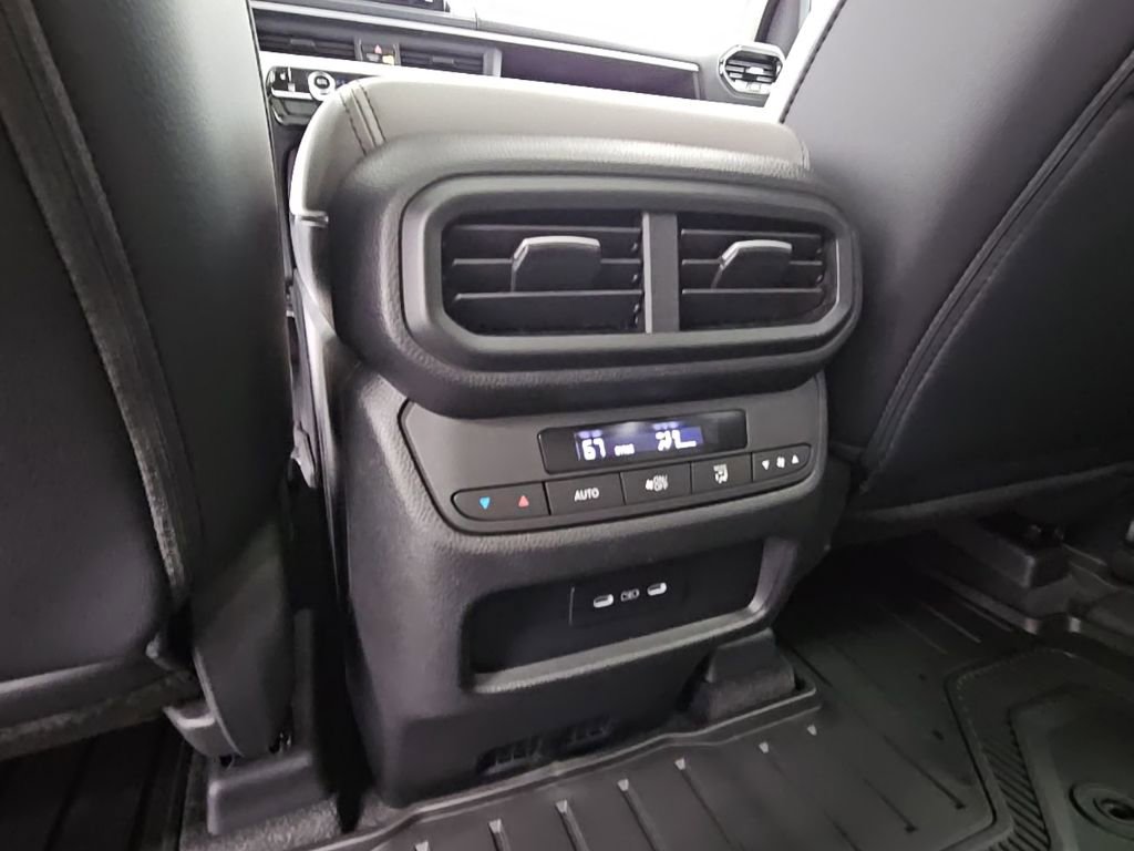 New 2025 Honda Pilot Touring image 34