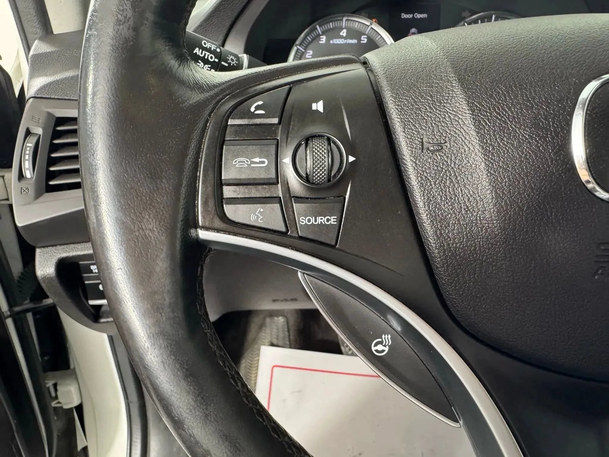 Used 2017 Acura MDX w/ Technology Package AWD/4WD image 16