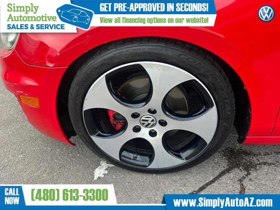Used 2010 Volkswagen GTI 2-Door image 23