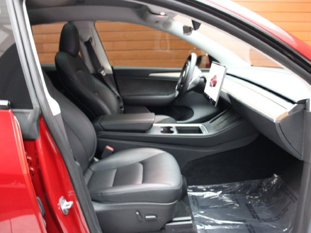 Used 2023 Tesla Model Y Long Range AWD/4WD image 5