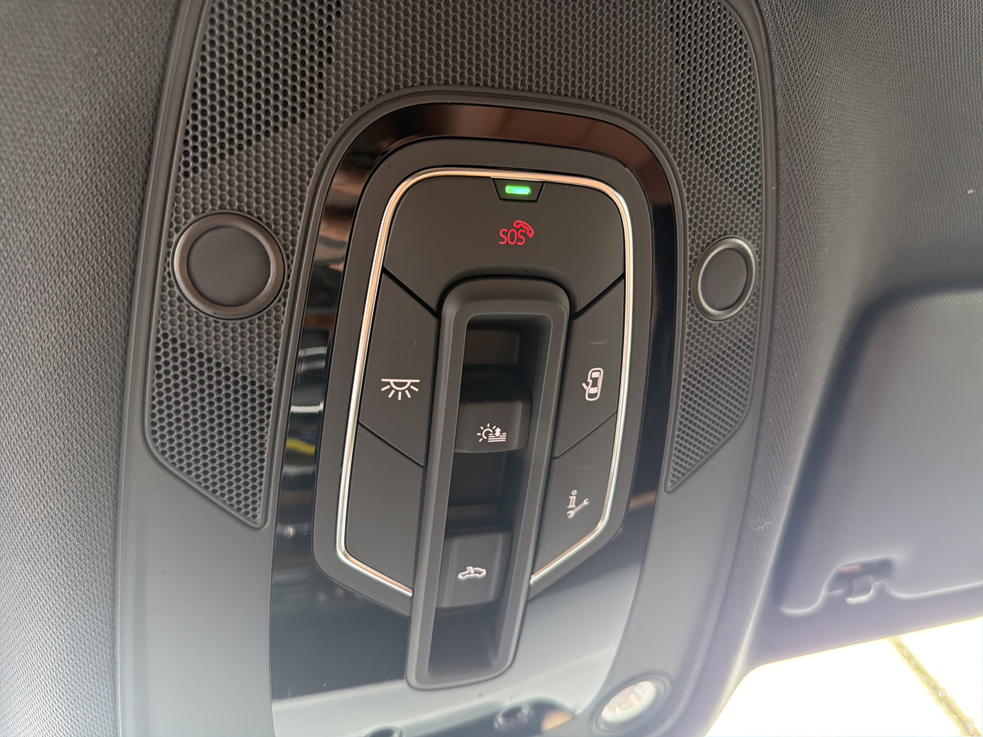 Certified 2024 Audi Q5 e Premium Plus w/ Premium Plus Package image 7