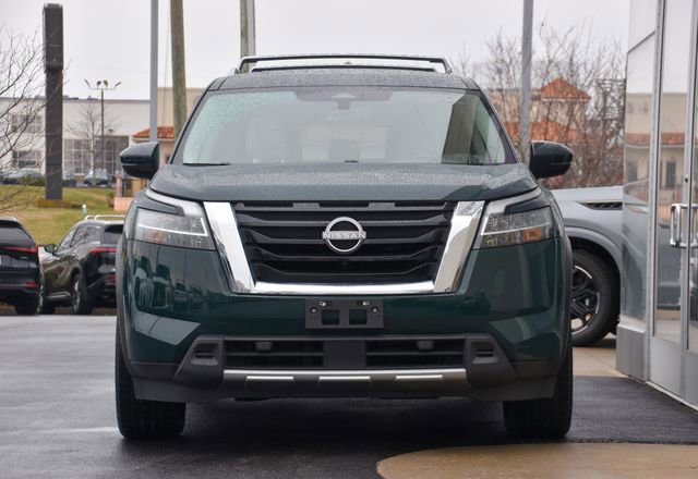 Used 2023 Nissan Pathfinder SL w/ SL Premium Package image 8