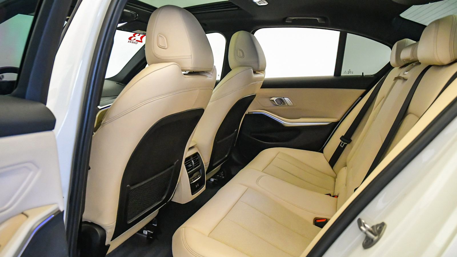 Used 2023 BMW 330i Sedan w/ Driving Assistance Package image 19