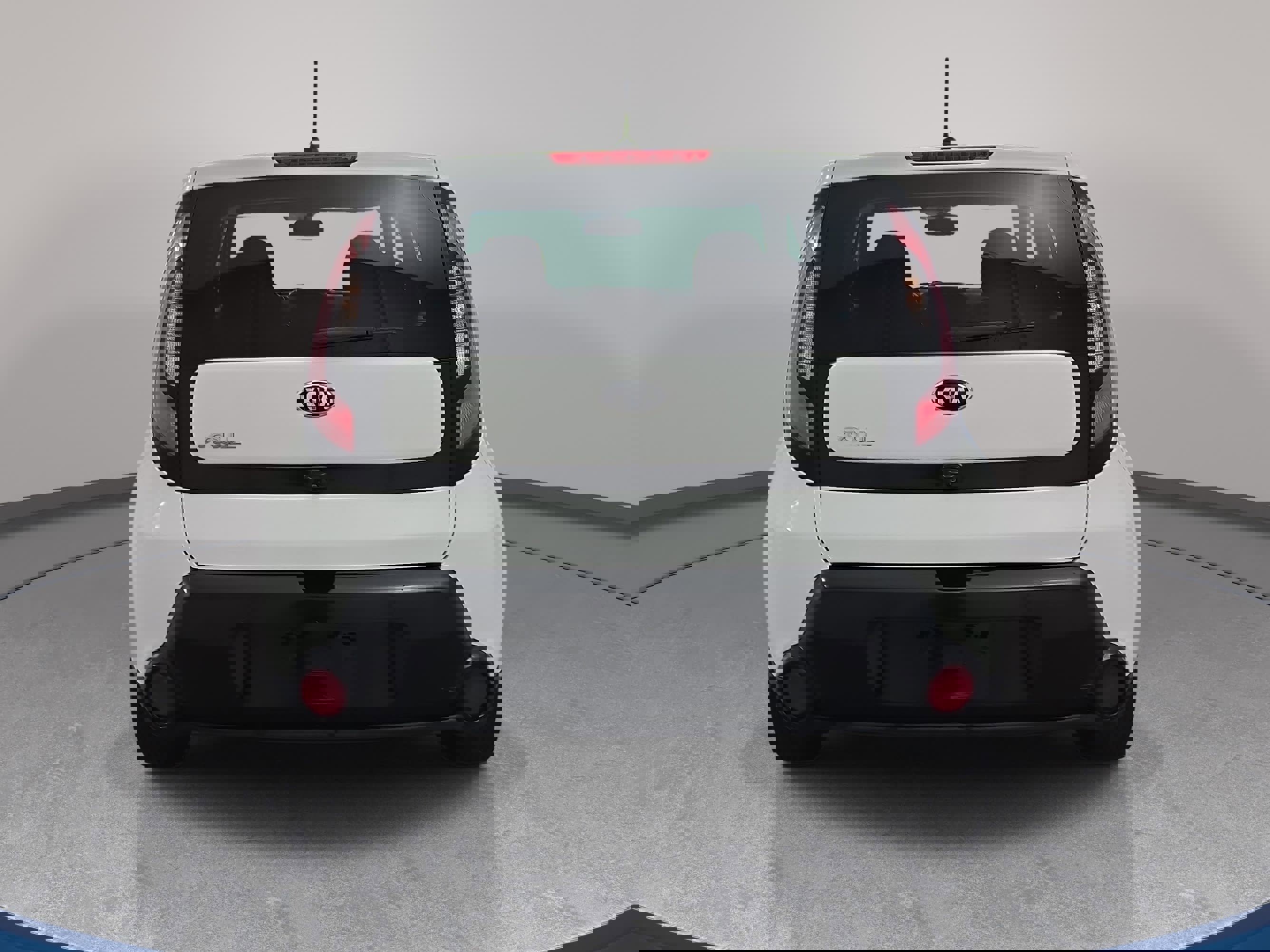 Used 2016 Kia Soul + w/ Audio Package image 6