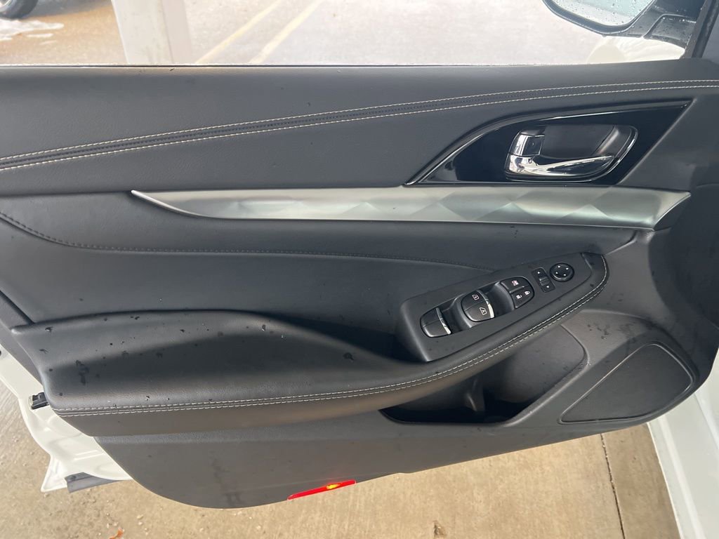Certified 2023 Nissan Maxima SV w/ Floor Mat Group image 7