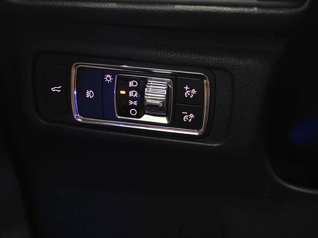 Used 2022 Lincoln Corsair Reserve w/ Equipment Group 201A AWD/4WD image 26