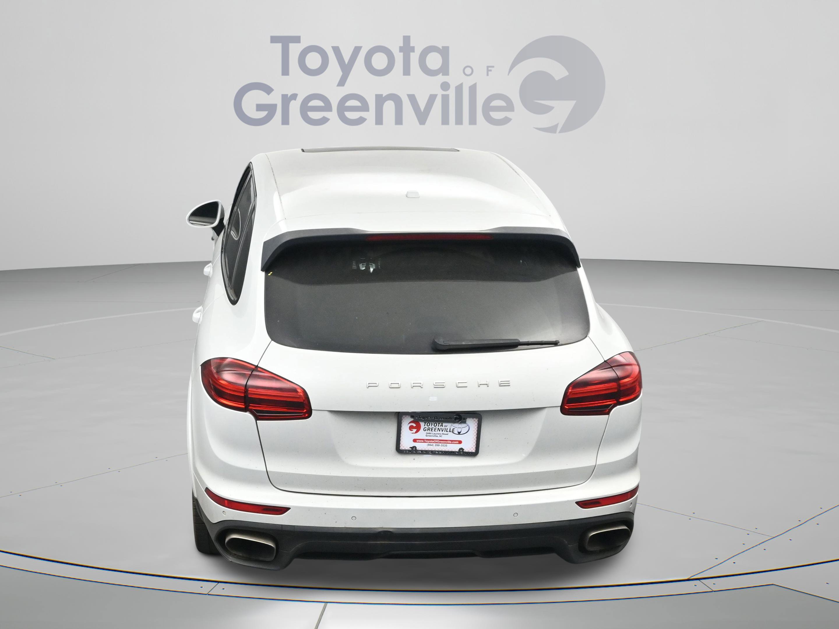 Used 2017 Porsche Cayenne Platinum Edition AWD/4WD image 10