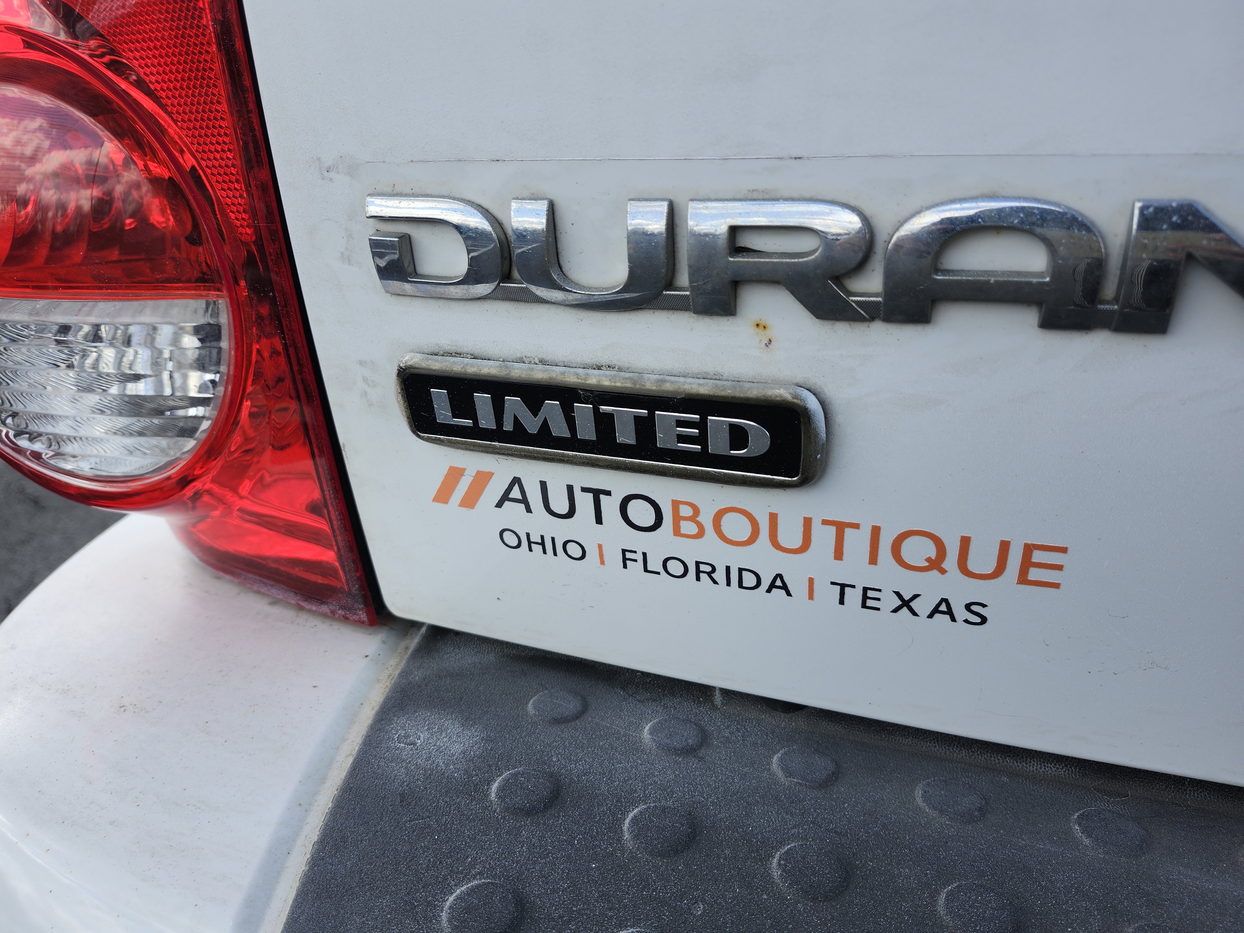 Used 2004 Dodge Durango Limited image 23