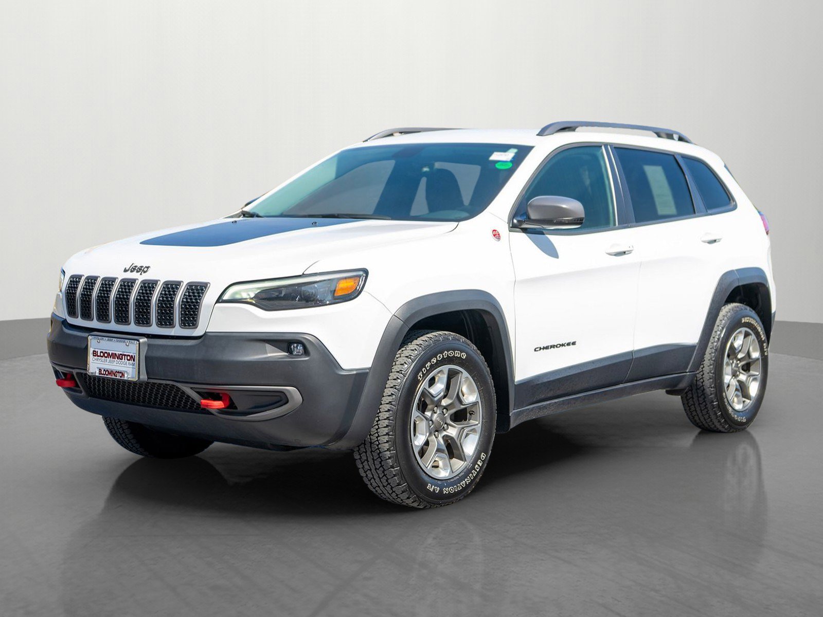 Used 2019 Jeep Cherokee Trailhawk w/ Cold Weather Group image 3