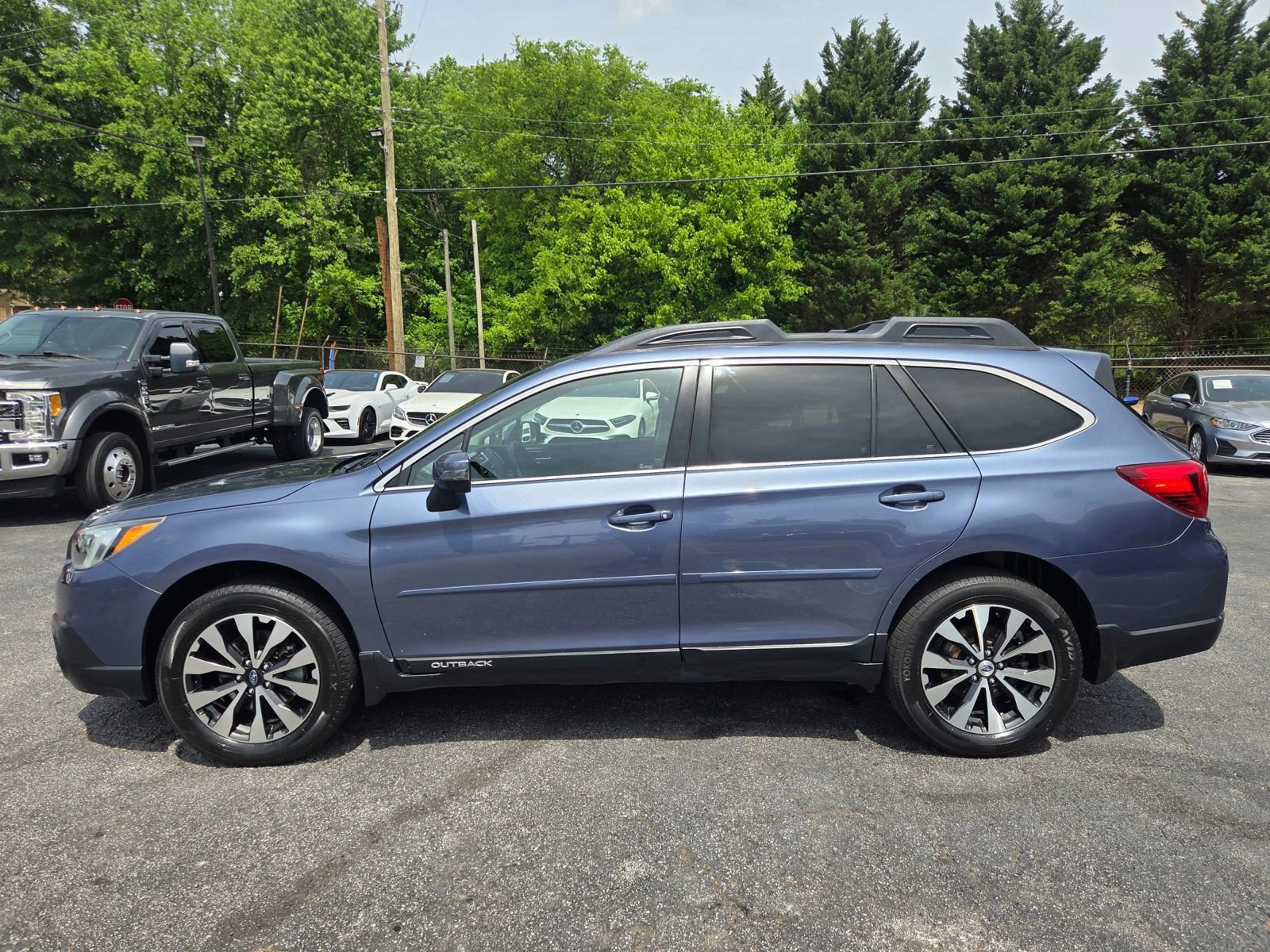 Used 2016 Subaru Outback 2.5i Limited AWD/4WD image 6