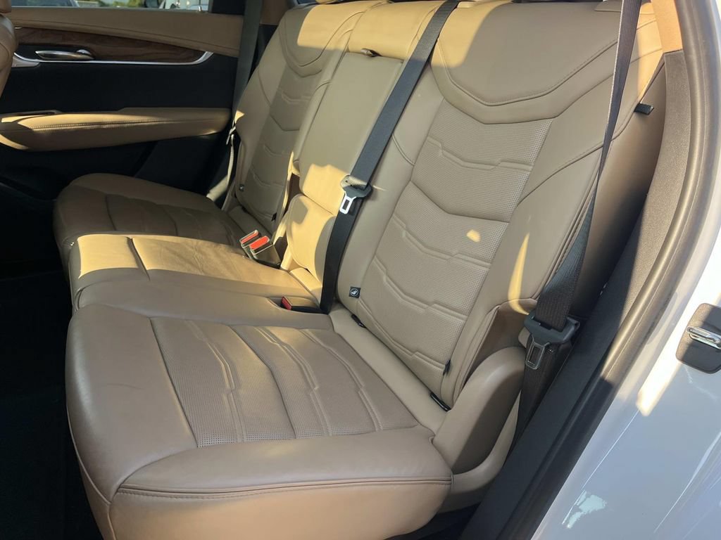 Used 2021 Cadillac XT5 Premium Luxury w/ Platinum Package FWD image 23