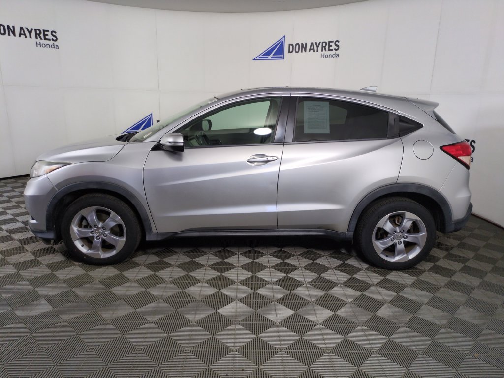 Used 2016 Honda HR-V EX image 2