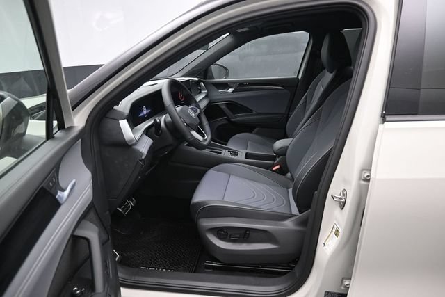 New 2026 Volkswagen Tiguan SE R-Line AWD/4WD image 9
