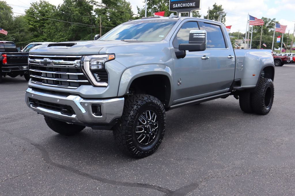 New 2026 Chevrolet Silverado 3500 LTZ w/ LTZ Plus Package AWD/4WD image 32