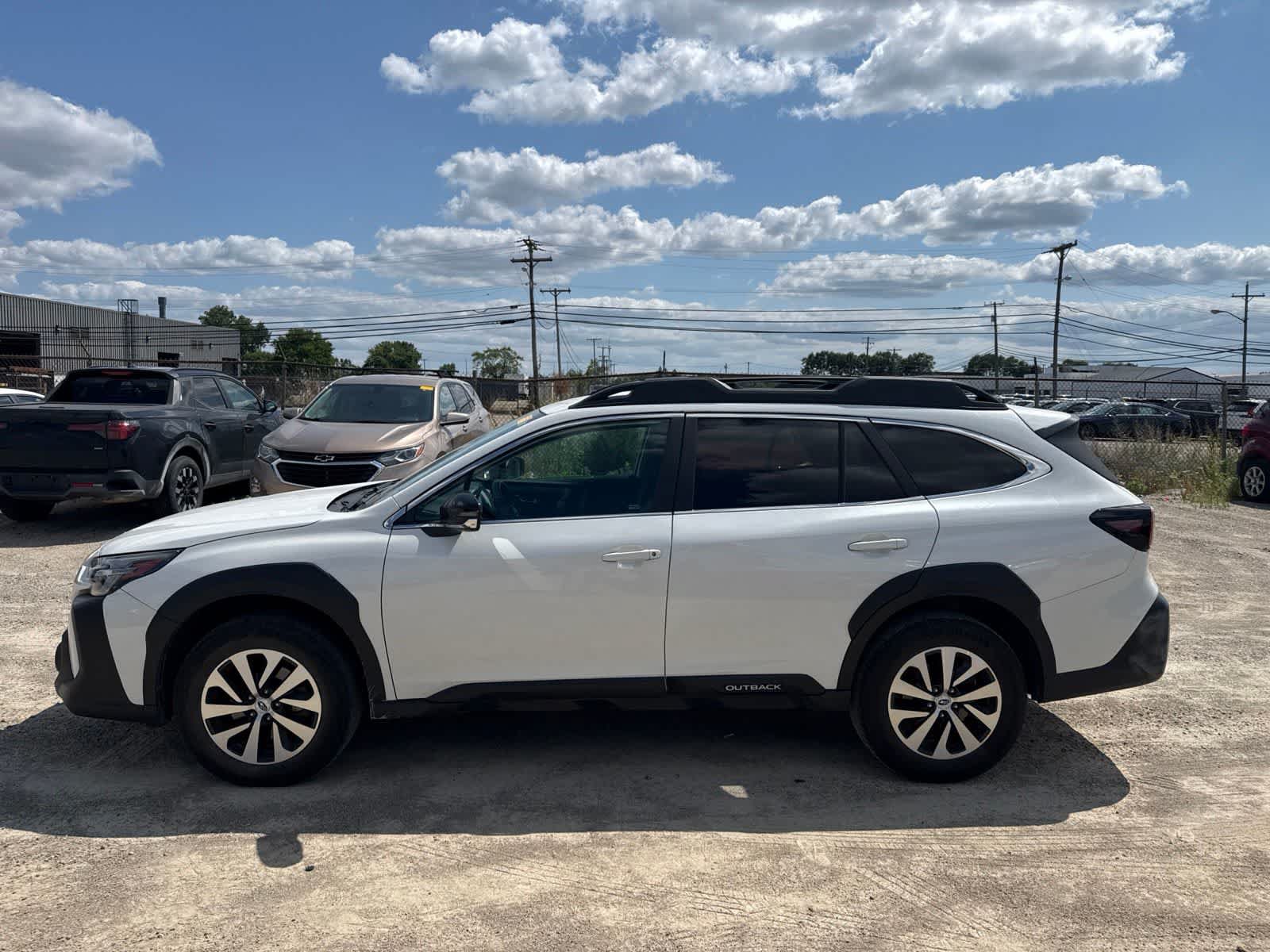 Used 2024 Subaru Outback Premium AWD/4WD image 12