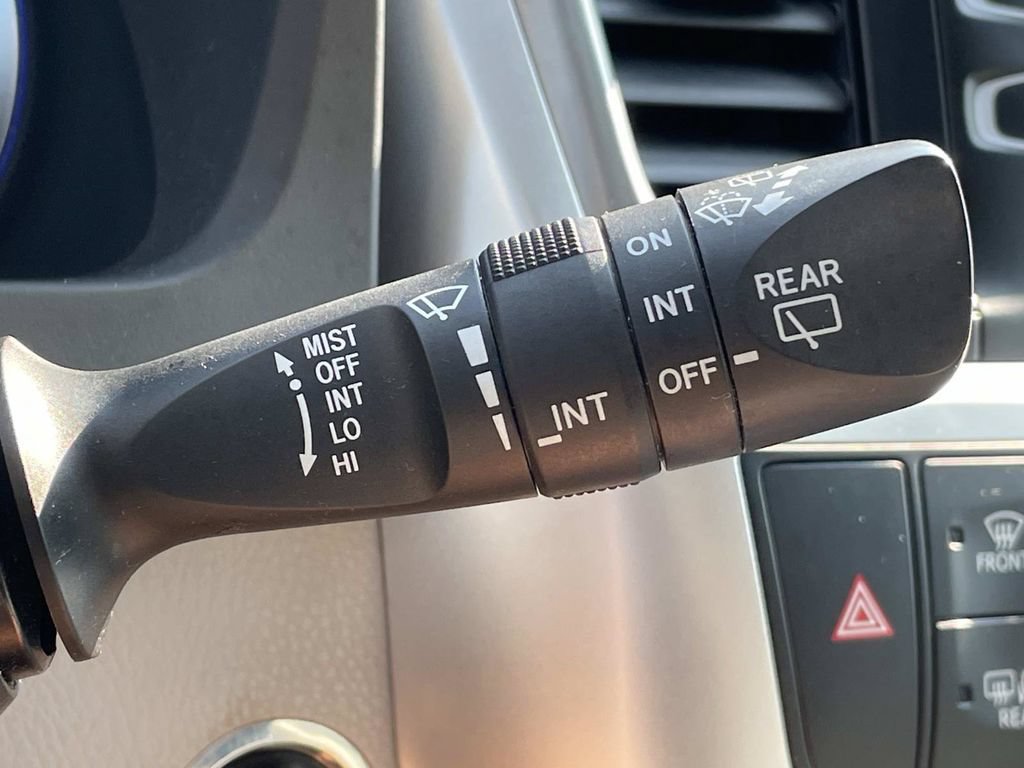 Used 2018 Toyota Highlander XLE FWD image 36