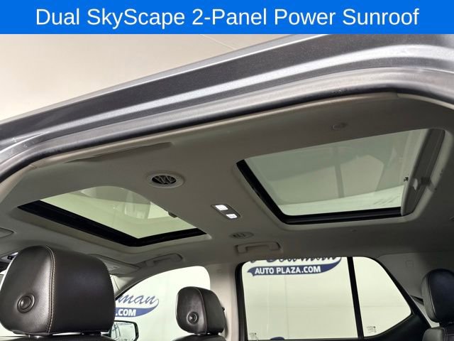 Used 2019 Chevrolet Traverse LT w/ LT Premium Package image 19