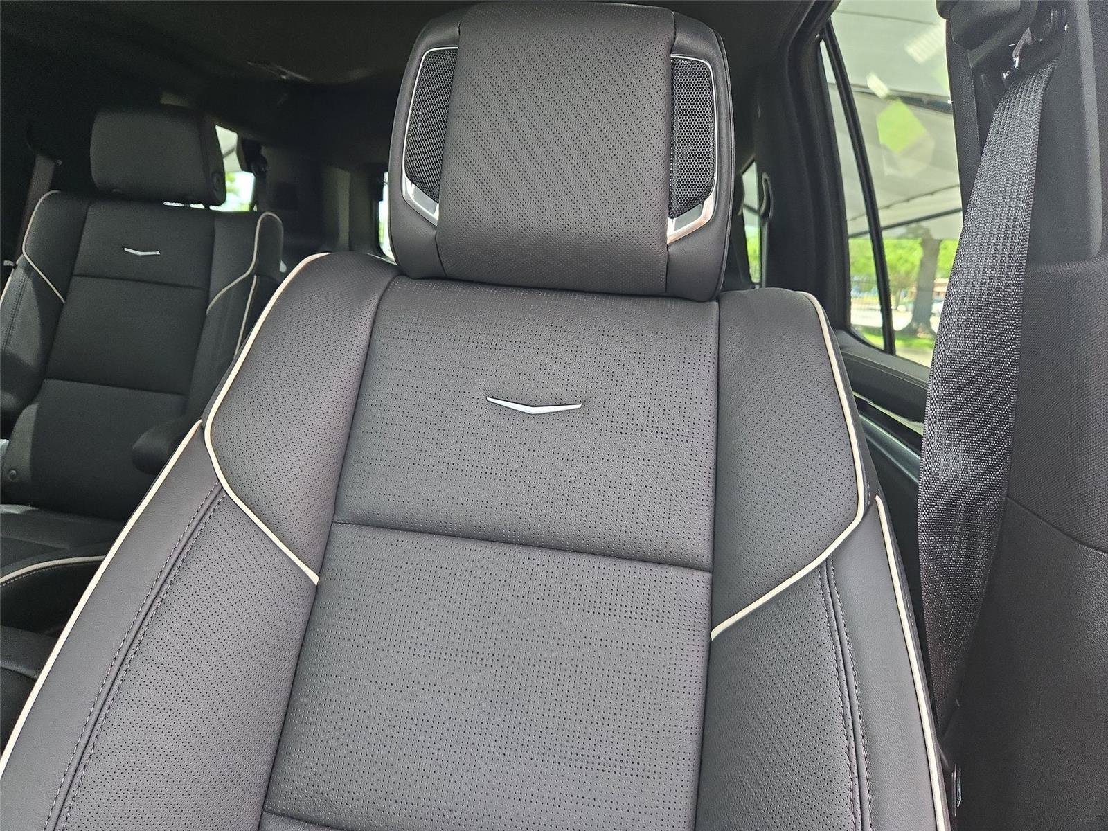 New 2026 Cadillac Escalade Sport w/ Touring Package AWD/4WD image 12