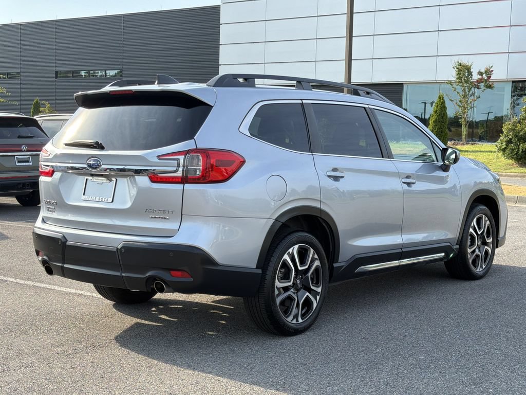 Used 2023 Subaru Ascent Limited AWD/4WD image 5