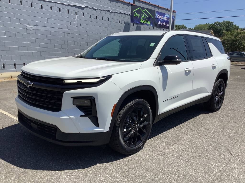 New 2025 Chevrolet Traverse LT w/ Midnight/Sport Edition