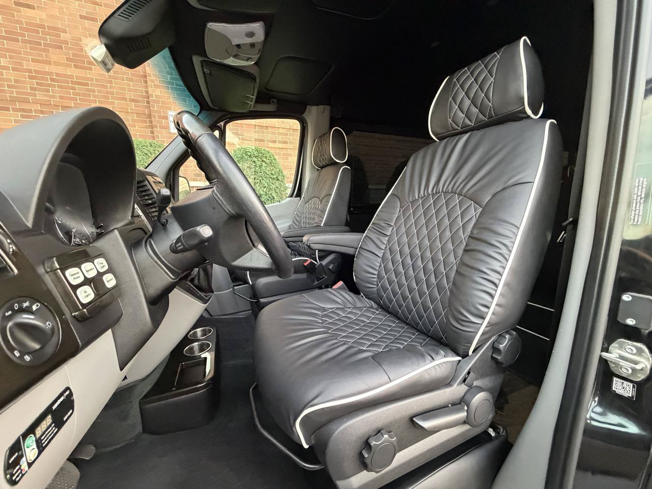 Used 2016 Mercedes-Benz Sprinter 3500 image 15