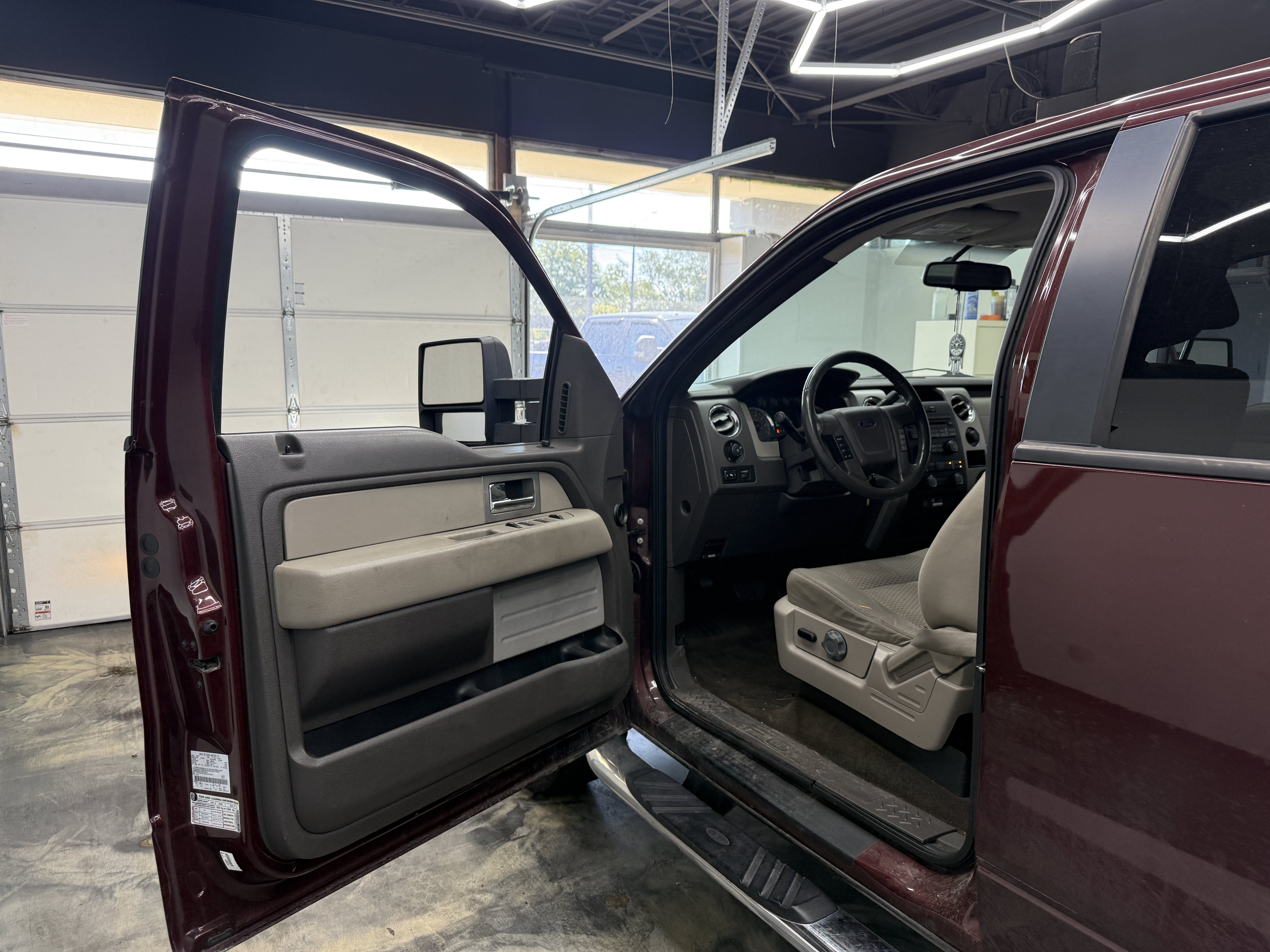 Used 2010 Ford F150 XLT AWD/4WD image 15