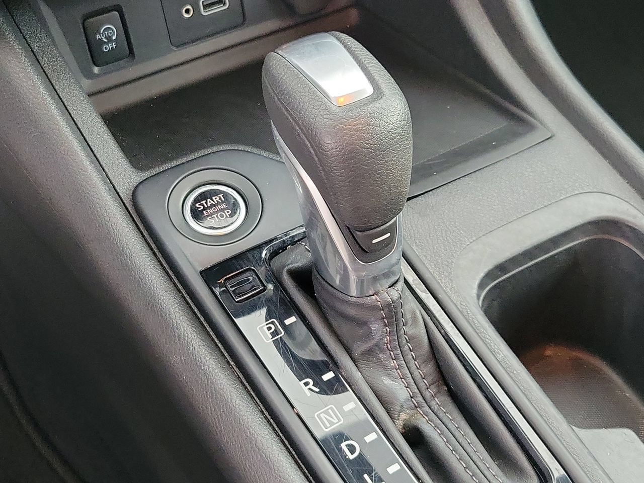 Used 2024 Nissan Sentra S FWD image 25