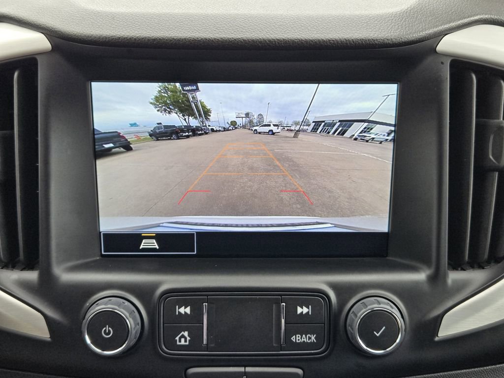 Used 2024 GMC Terrain SLT image 15