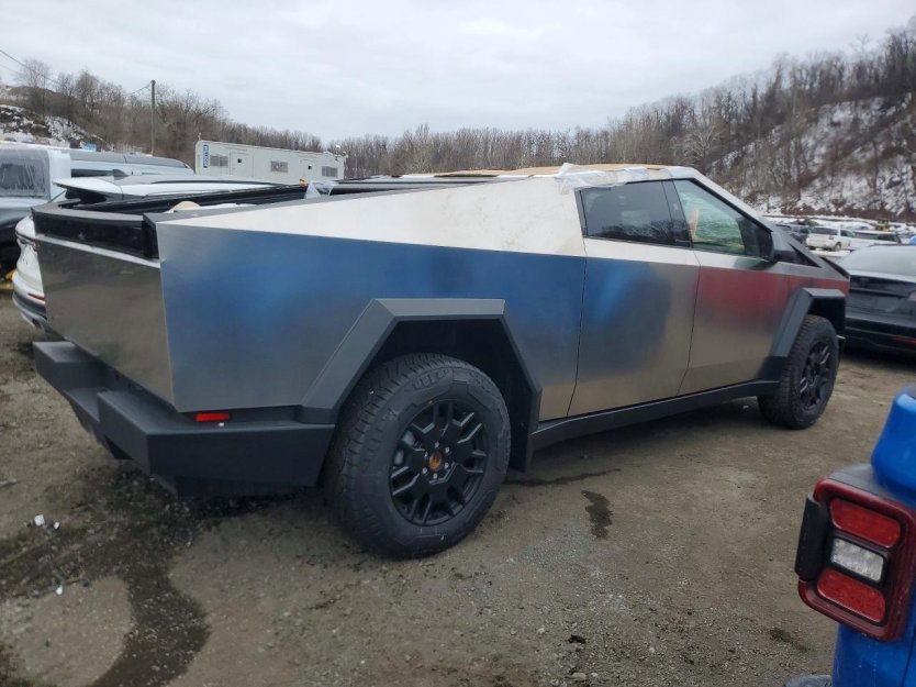 Used 2025 Tesla Cybertruck Cyberbeast image 4