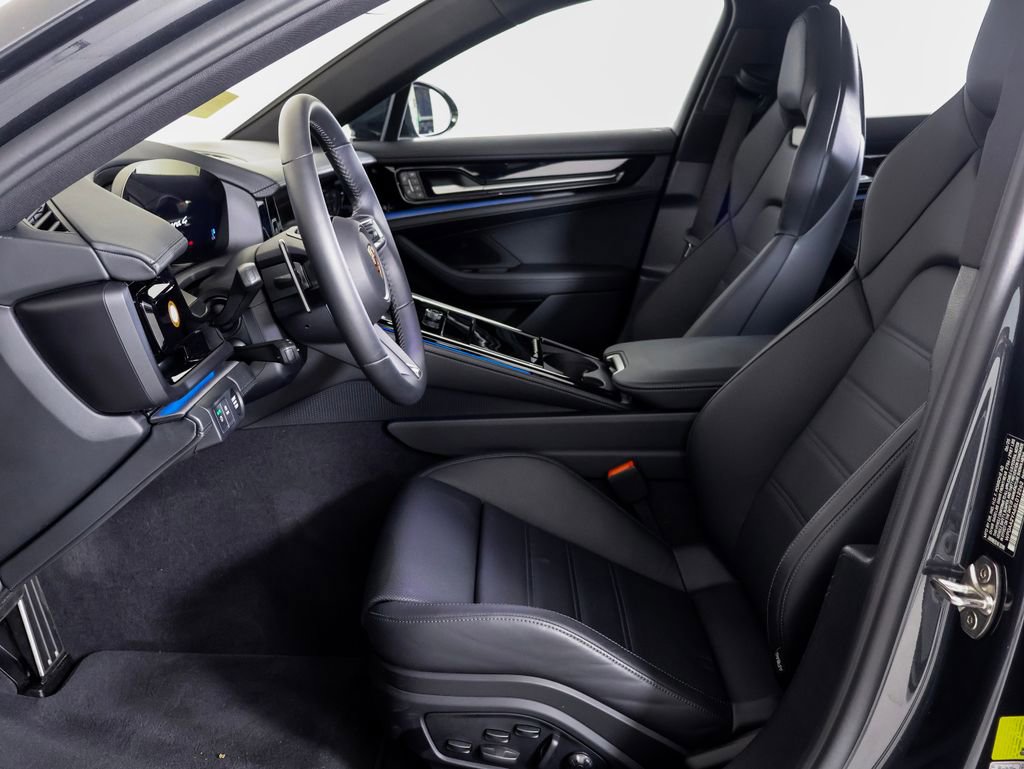 Certified 2025 Porsche Panamera 4 AWD/4WD image 5