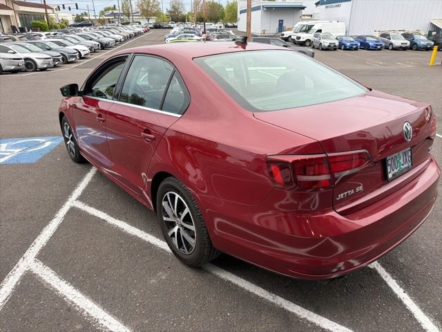 Used 2017 Volkswagen Jetta SE image 6
