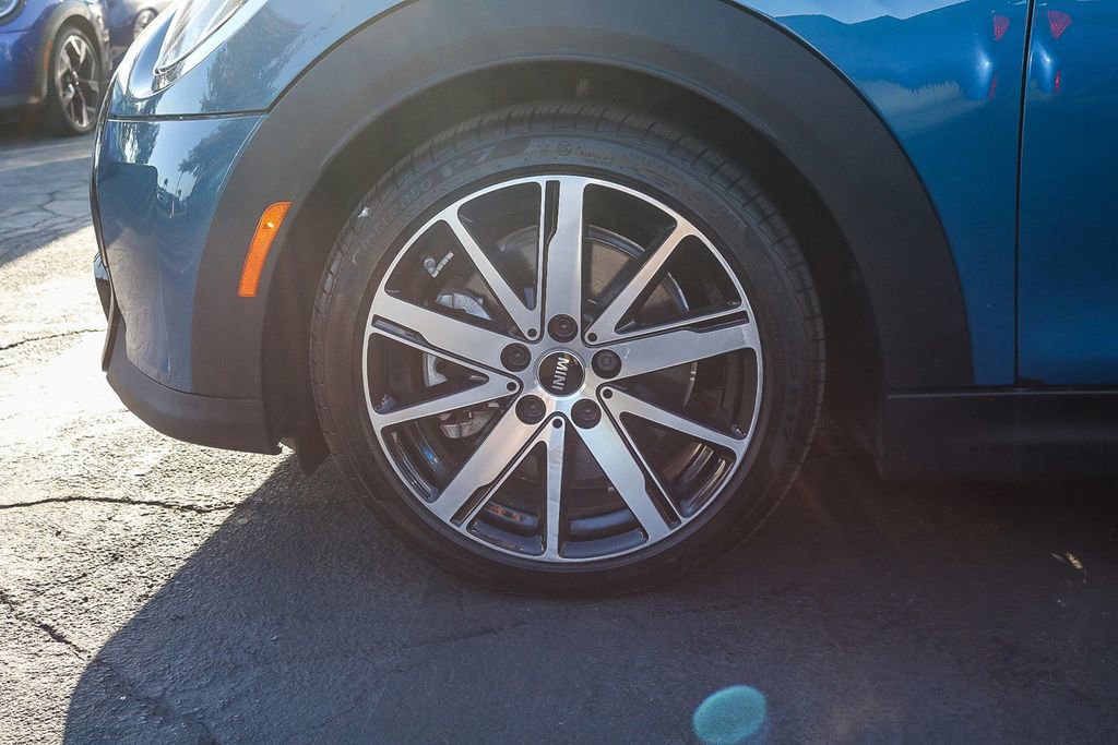 Used 2023 MINI Cooper S image 9