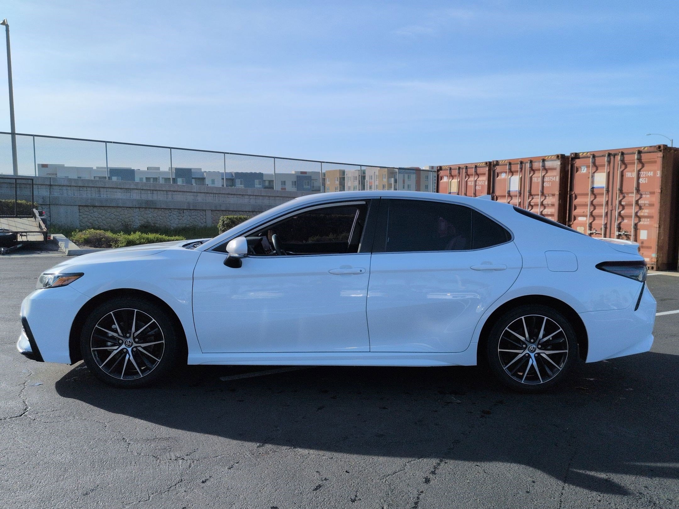 Used 2023 Toyota Camry SE image 7
