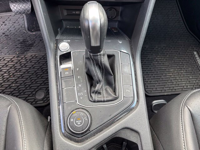 Used 2021 Volkswagen Tiguan SEL AWD/4WD image 45