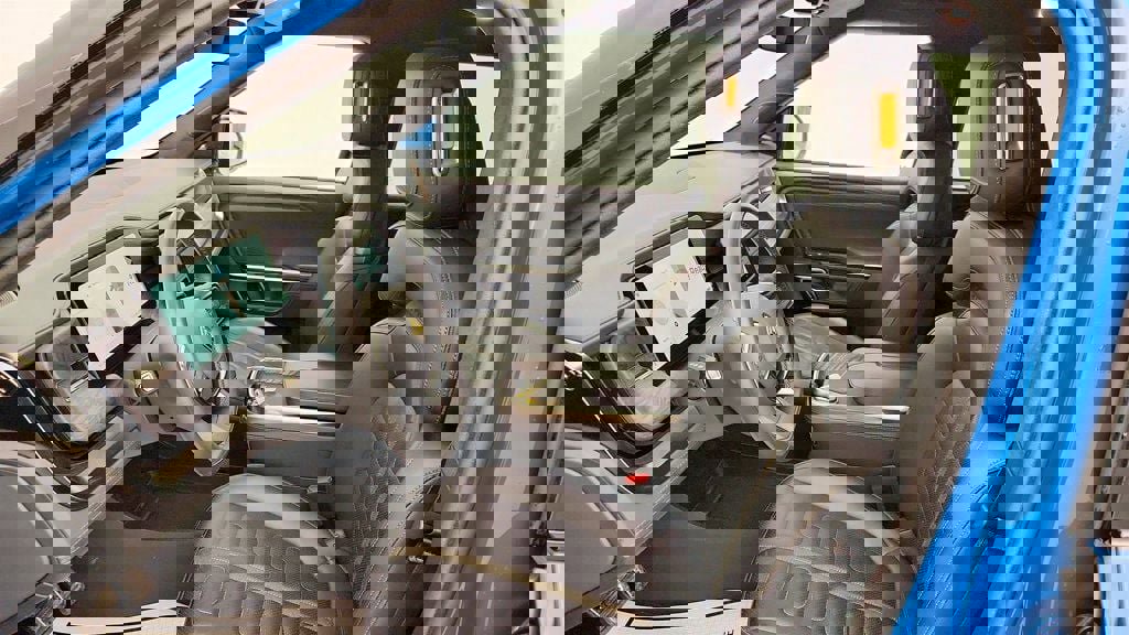 Used 2022 Rivian R1T Adventure image 20