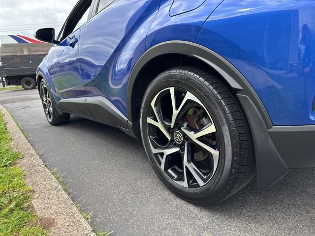 Used 2021 Toyota C-HR XLE FWD image 8