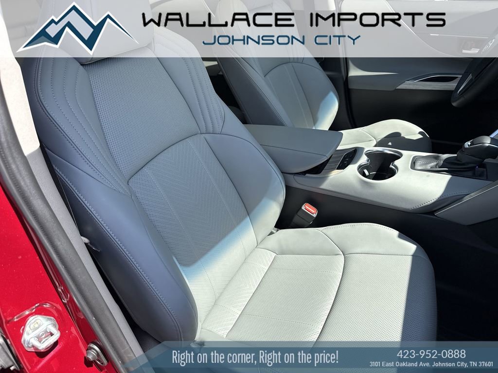 Used 2024 Toyota Venza Limited AWD/4WD image 44